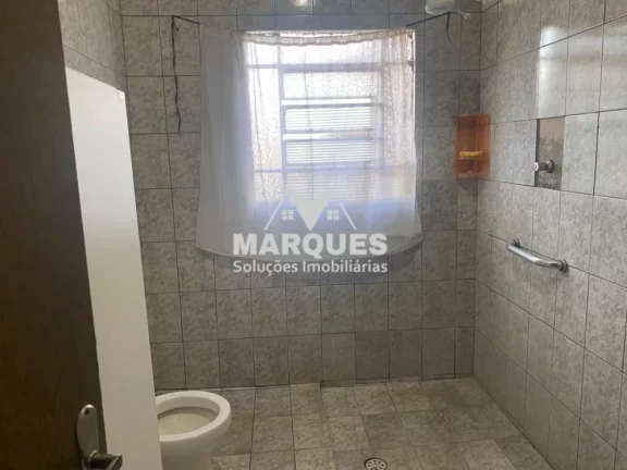Imagem 2 casas mais 1 salão comercial