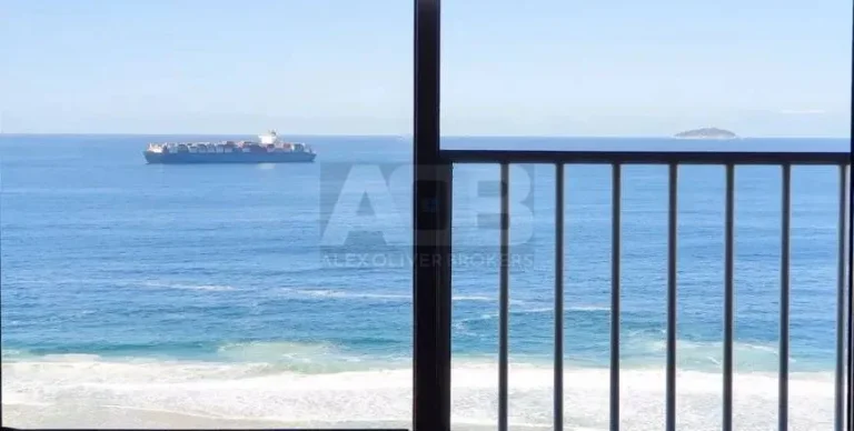 Imagem Cobertura à venda na Atlântica, 4 suítes, 357m2, 1 vaga, Vistão para o Mar.