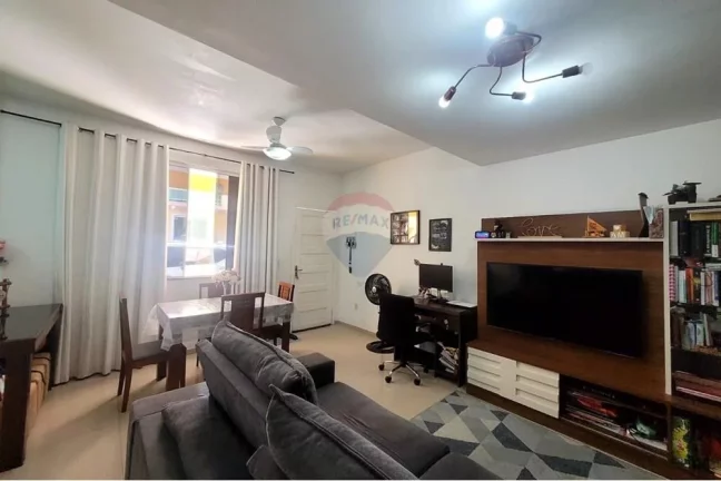 Imagem Casa á venda com 2 quartos com 93m² em Bento Ribeiro - Rio de Janeiro