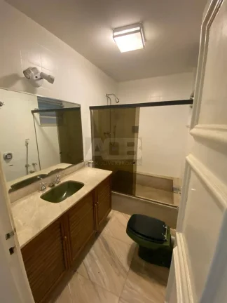 Imagem Apartamento no Leblon, 4 Quartos, 219m2, 1vaga, Quadra da Praia