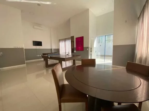 Imagem Apartamento quadra mar com 3 suítes e 3 vagas de garagem - Meia Praia/SC