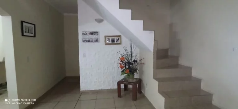 Imagem Sobrado com 4 dormitórios à venda, 245 m² por R$ 1.200.000,00 - Jardim Medina - Poá/SP