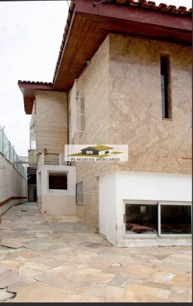 Imagem Sobrado para venda com 6 vagas