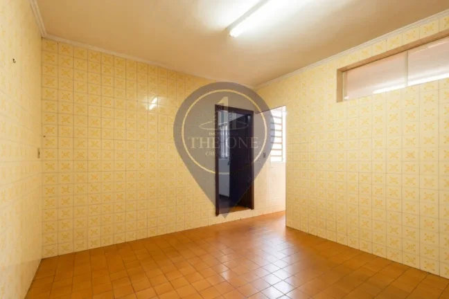 Imagem Casa à venda em São Paulo-SP: 6 quartos, 1 suíte, 2 salas, 3 banheiros, 2 vagas de garagem, 150,00 m² na Vila Dom Pedro I.
