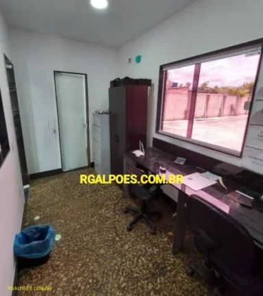 Imagem Galpão para Locação em DUQUE DE CAXIAS, Capivari, 2 banheiros