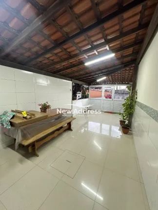 Imagem Casa térrea em condomínio fechado, sol da manhã e churrasqueira à venda em Santa Paula