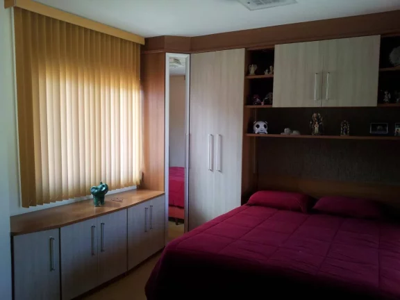 Imagem Triplex em Condomínio Próximo ao Parque Barigui - R$1.100.000,00
