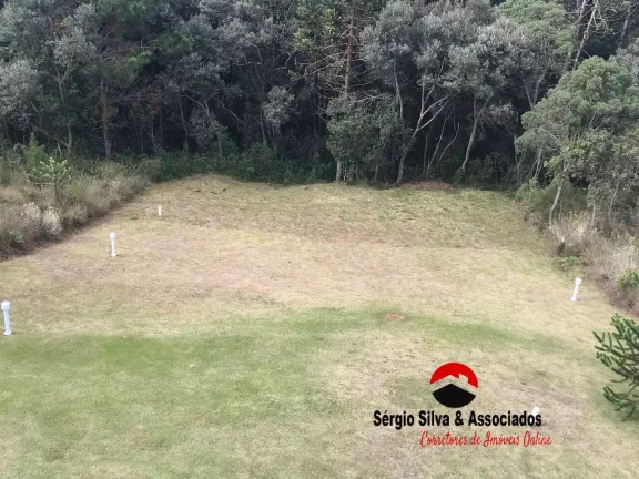 Imagem Casa a Venda Com 05 Quartos, Região de Descansópolis em Condomínio Fechado.