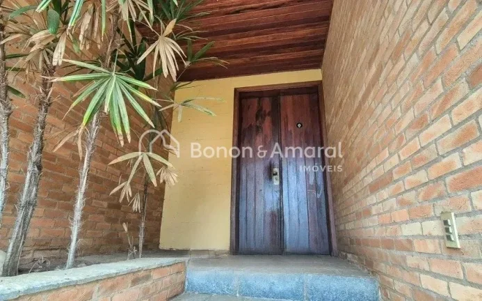 Imagem Casa à Venda no Jardim Sorirama (bolsão) - Sousas, Campinas/SP

Com arquitetura charmosa e espaço...