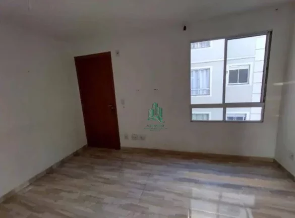 Imagem Apartamento com 2 dormitórios à venda, 44 m² por R$ 250.000,00 - Água Chata - Guarulhos/SP