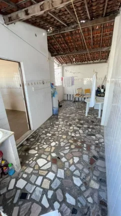 Imagem Casa na Avenida Desembargador Maynard, Bairro Cirurgia - 5 Quartos, 3 Suítes, Excelente Localização!