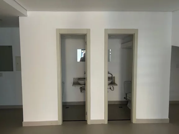 Imagem Loja Comercial – 122m² com Mezanino e Acesso Privilegiado no Centro