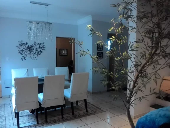Imagem Sobrado com 3 dormitórios à venda, 250 m² por R$ 965.000,00 - Centro - Suzano/SP