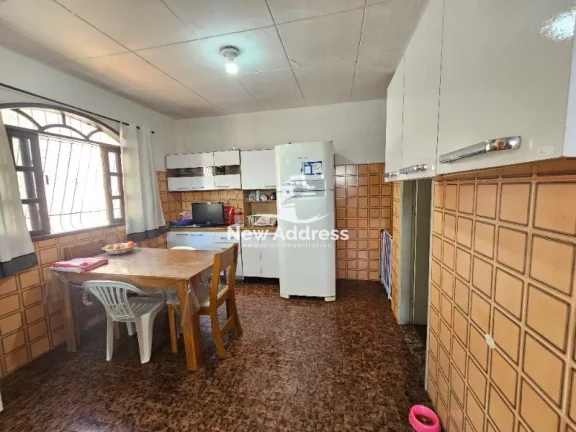 Imagem Casa com 3 Quartos à venda em Jardim América - Cariacica/ES