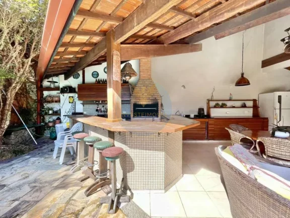 Imagem Casa em Condomínio a Venda no bairro Granja Viana - Cotia, SP