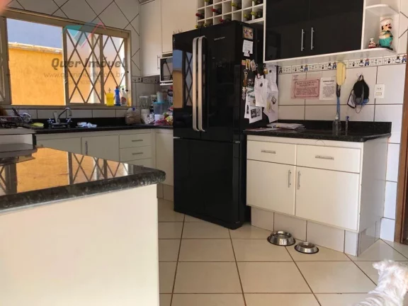 Imagem Imóvel de Luxo no Jardim Califórnia: Casa com 4 quartos e 350m² em Ribeirão Preto-SP Quer Imóvel Negócios Imobiliários