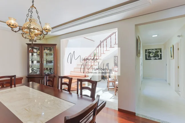 Imagem Casa com 2 suítes à venda na Trindade