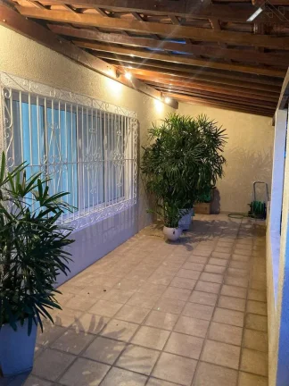 Imagem Linda Casa a Venda no Jardim Satélite com 3 quartos e sendo 1 suíte.