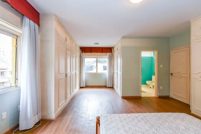 Imagem Casa Vila Mariana - 290M² - 4 Dorms, 4 Suítes, 2 Vagas, Lareira, Lavabo, Copa.