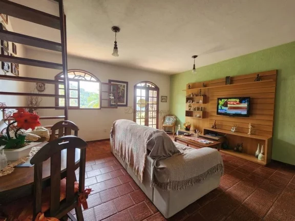 Imagem Casa para Venda em Teresópolis / RJ no bairro Albuquerque