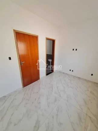 Imagem Casa à venda em Jardim Simus com 86m² 2 quartos, 2 vagas