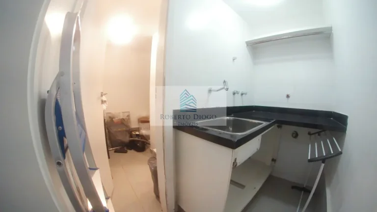 Imagem Apartamento à venda em Botafogo, Rio de Janeiro - 3 quartos, 1 suíte, 1 sala, 3 banheiros, 1 vaga de garagem - 120m²