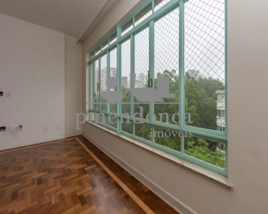 Imagem Apartamento 3 quartos, 1 suite, 1 vaga, 217 mts reformado