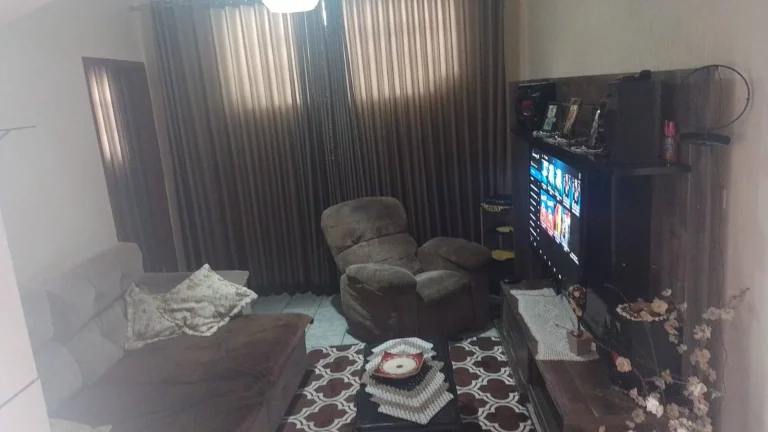 Imagem Casa 145 Metros com 3 Dormitorios 2 vagas de Garagens