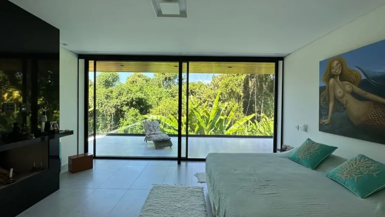 Imagem Casa em condominio de Alto Padrão em Frente Mar