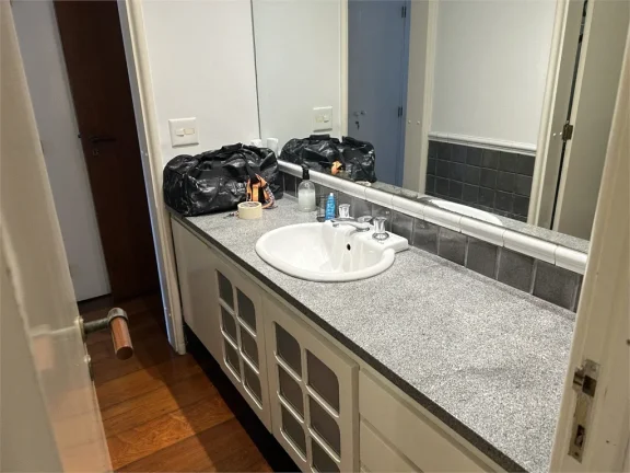 Imagem Apartamento à venda com 4 quartos, sendo 2 suítes, no condomínio La Tour Des Terrasses, São Paulo - SP