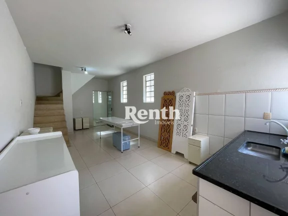 Imagem Sobrado com 2 dormitórios à venda, 148 m² por R$ 460.000,00 - Saúde - Rio Claro/SP