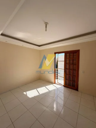 Imagem Casa com 2 dormitórios, quintal e energia sustentável à venda