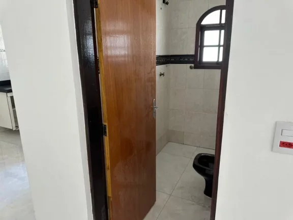 Imagem Sobrado com 3 dormitórios à venda, 236 m² por R$ 750.000,00 - Cidade Edson - Suzano/SP