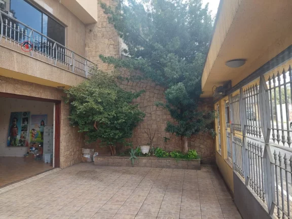 Imagem SOBRADO GRANDE COM EDÍCULA, A VENDA OU LOCAÇÃO. 5 DORMITÓRIOS E 7 VAGAS DE GARAGEM. ÓTIMA LOCALIZAÇÃO, PRÓXIMO AO LARGO DA VILA ZELINA.