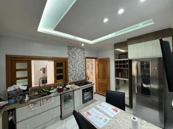 Imagem Sobrado com 3 dormitórios, 287 m² - venda por R$ 1.500.000,00 ou aluguel por R$ 6.186,48/mês - Centro - Poá/SP