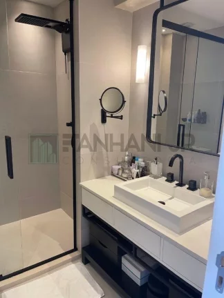 Imagem Venha se encantar com esta incrível cobertura/loft moderna, localizada em um dos bairros mais nobres de São Paulo, no Jardins! Com um design sofisti