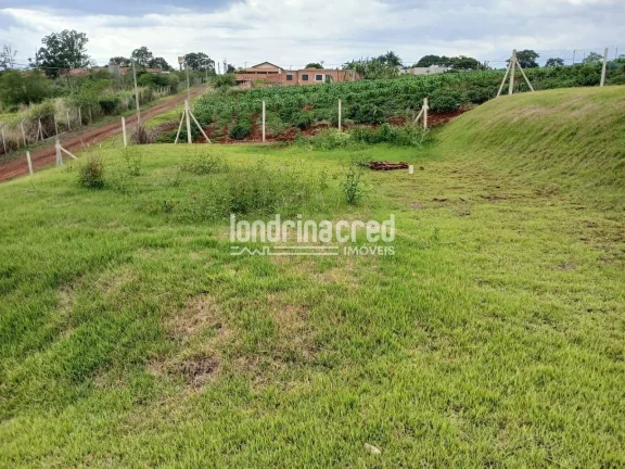 Imagem Terreno no Condomínio Água da Prata com 1.010 m² Todo Cercado, Grama Formada e Água de Poço Artesiano em Excelente Localização