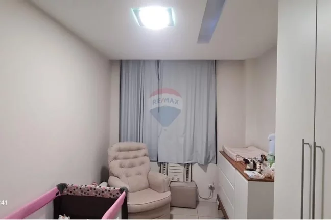 Imagem Apartamento à venda com 2 quartos, 1 suíte com 64 m² em Vila Valqueire-RJ