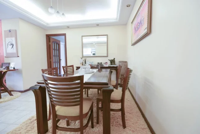 Imagem Apartamento reformado com 117M2 a venda no bairro Perdizes! Possui amplo living para dois ambientes,...