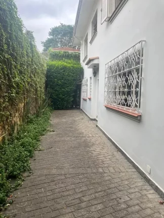 Imagem Casa para Venda em São Paulo, Pinheiros, 2 dormitórios, 1 banheiro, 8 vagas