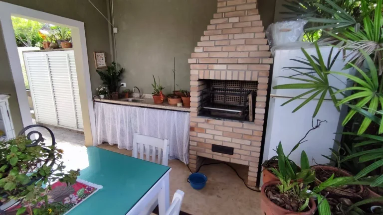 Imagem Casa 4 quartos à venda, 230 m² por R$ 1.200.000 - Chácara das Paineiras - Carapicuíba/SP