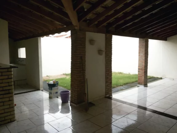 Imagem Casa para Venda em Araçatuba, Água Branca II, 2 dormitórios, 1 banheiro, 2 vagas