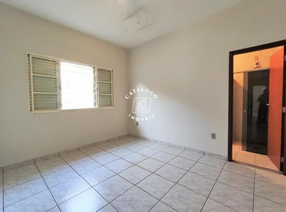 Imagem Casa Comercial a Venda no bairro Parque Residencial Cidade Universitária - Ribeirão Preto, SP