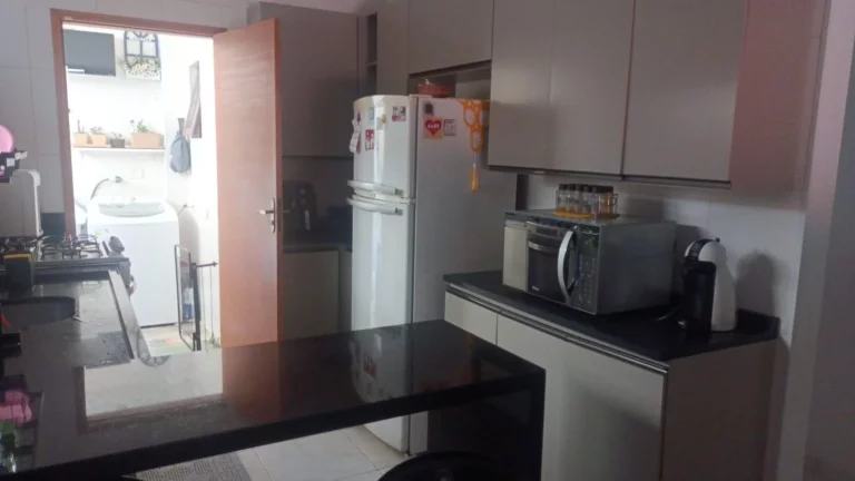 Imagem Lindo Sobrado semi-geminado - Residencial Villa D´este
