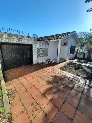 Imagem Excelente casa de três dormitórios em ótima localização