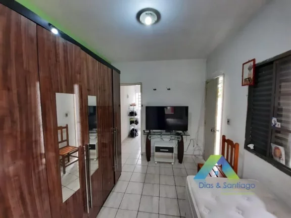 Imagem Sobrado no Rudge Ramos centro com 175 metros, 3 dormitórios, 2 vagas ótimo valor !