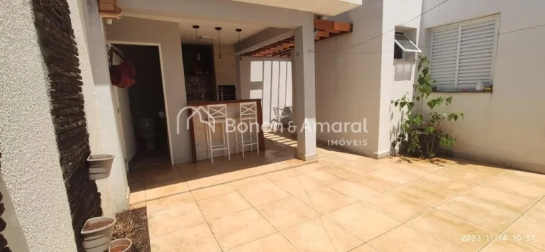 Imagem Venda de Imóvel: 3 Quartos com Suíte - Excelente Localização!
?? 3 Quartos | ? 1 Suíte | ? Banh...