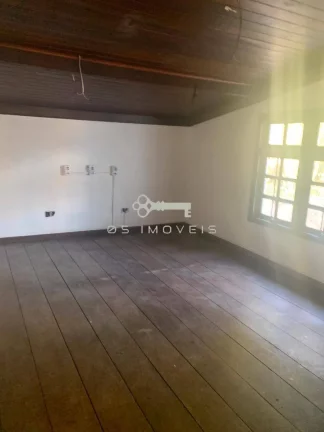 Imagem Casa COMERCIAL no miolo da Granja Viana