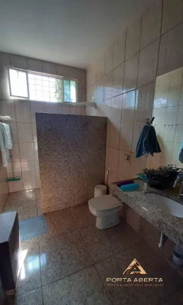 Imagem Casa com piscina no Parque Caravelas - cod 1229