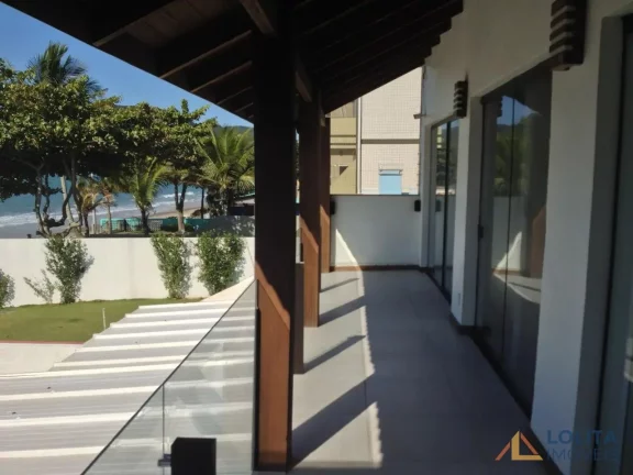 Imagem Casa à venda no Ingleses, de frente para o mar, Florianópolis/SC